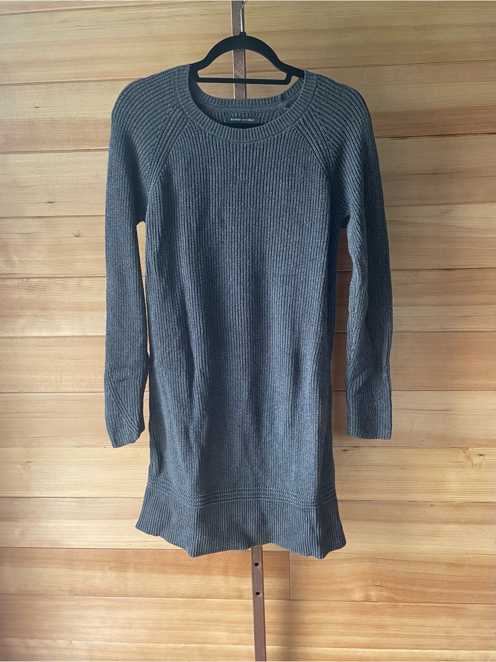 Banana Republic Charcoal Gray Ribbed Knit Sweater Medium